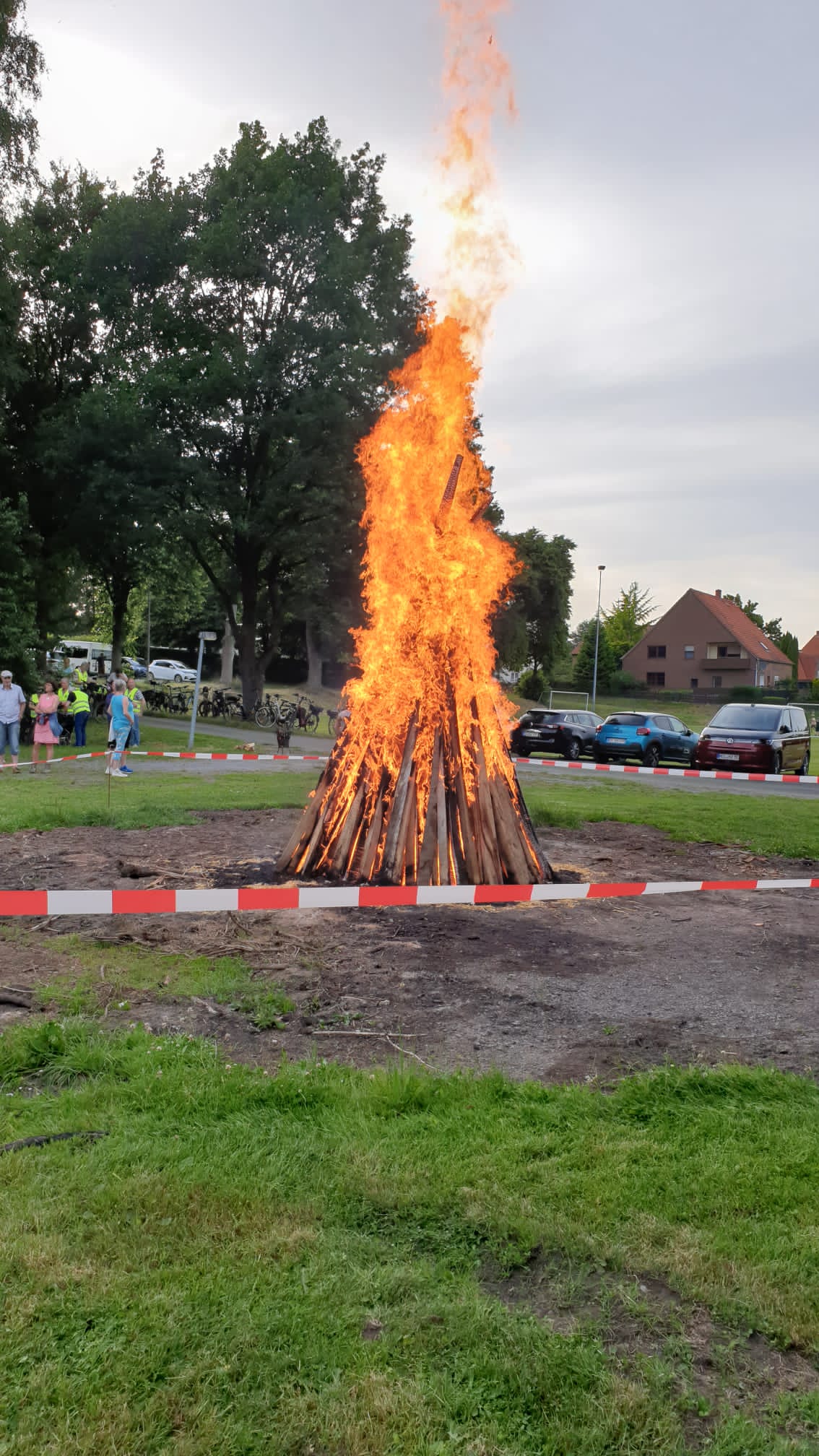 Das Johannisfeuer
