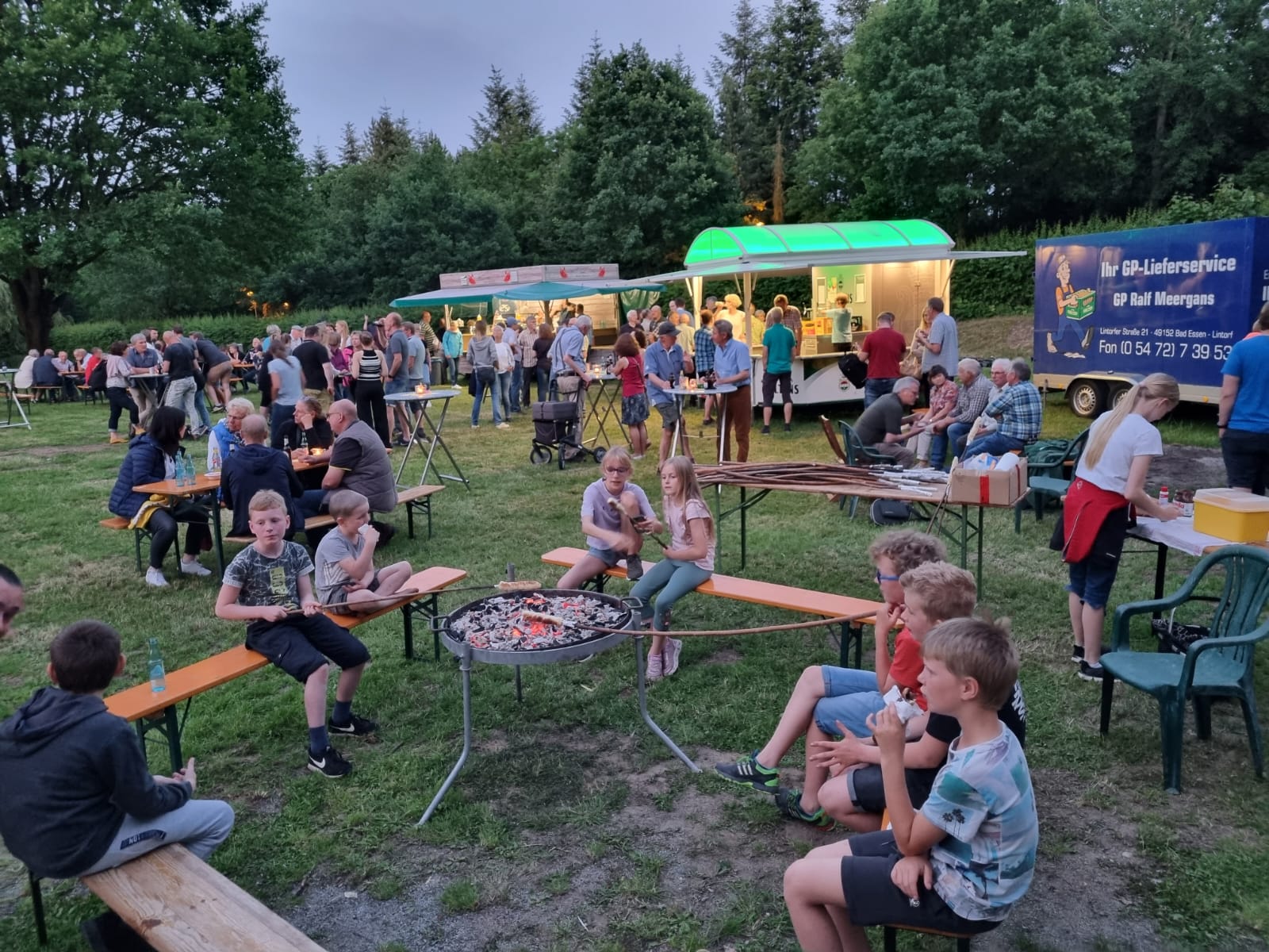 Stockbrot für die kleinen Besucher